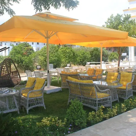 Hotell Eramax 3*
